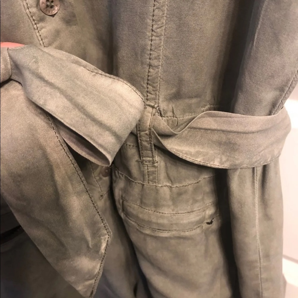 Guess Romper - Picture 5 of 7